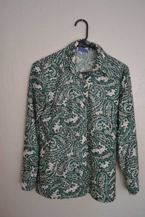 Vintage 70s wide collared paisley shirt