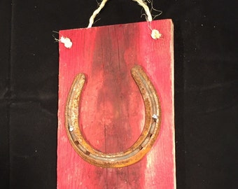 Used Horseshoe Barn Wood Sign - Used Horseshoes - Rustic Home Decor - Western Home Decor - Upcycled Barn Wood Sign - Ready To Ship -