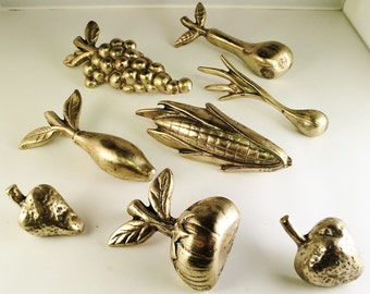 Vegetable Knobs & Pulls set of 8