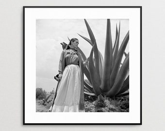 Frida Kahlo Photo Reproduction - Agave Plant - Print - Vogue Magazine - Toni Rissell - Wall Art - Mexican Painter - Photo - Latino Art