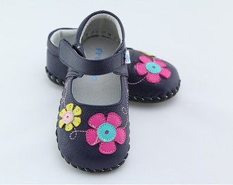 Items similar to Handmade Leather Baby Shoes (C) on Etsy