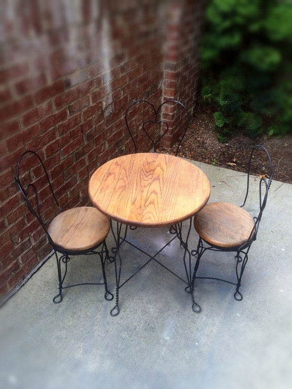 Adorable Vintage CHILDREN'S Ice Cream Parlor Table and
