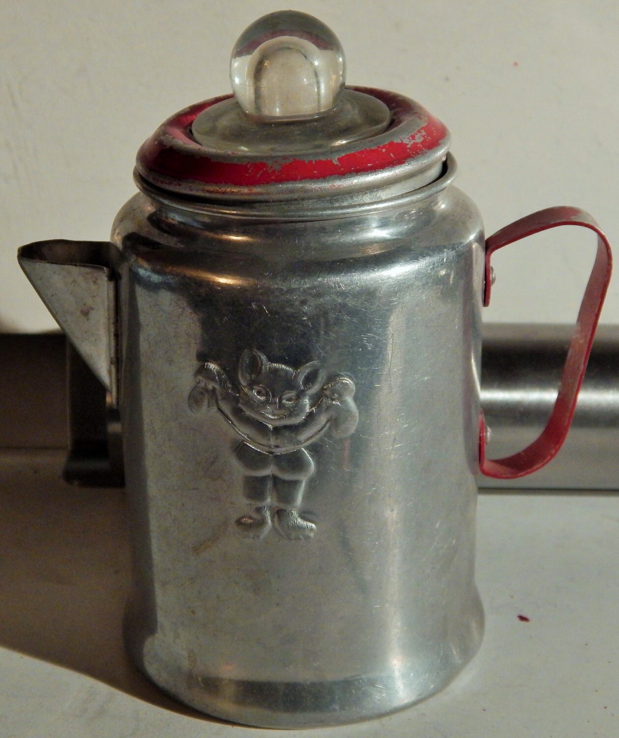 VINTAGE 1950s TOY Aluminum Coffee Pot 4 1/2 x 2 1/2 diameter