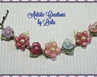 Lucite Flower Silver Bracelet