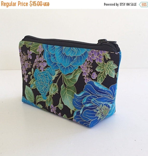 ON SALE Teal blue small makeup bag cosmetic by DeesDeeZigns1