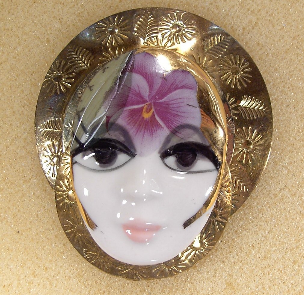 Vintage Lady Face Pin Brooch Woman Head Porcelain Figural