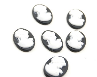 6 Female Portrait Cameos in White on Black - 18x13mm