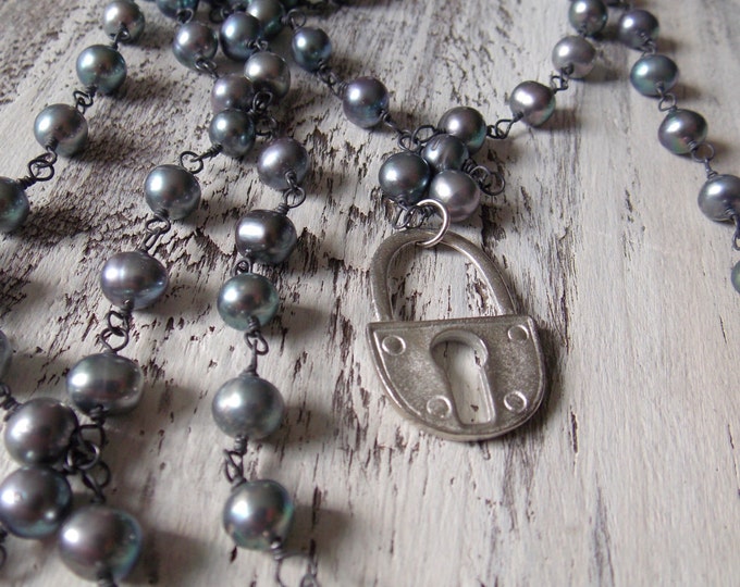 Vintage Freshwater Pearls Hand Wire Wrapped Pearls Silver Blue Gray Pewter Multi Layer Three-tiered Necklace Vintage Grey Pearl Necklace