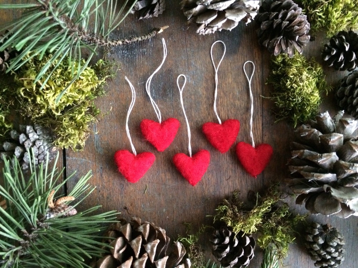 Felted wool heart ornaments set of 5 Red for Christmas tree