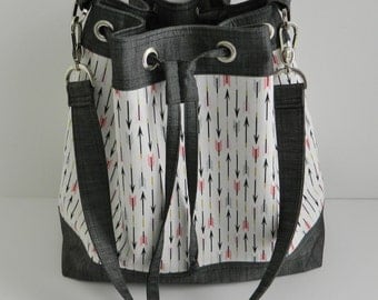 Laura Purse {PDF sewing pattern} instant download, sewing, sew, tote bag, bag, zipper pocket, sotak patterns, removable strap, drawstring