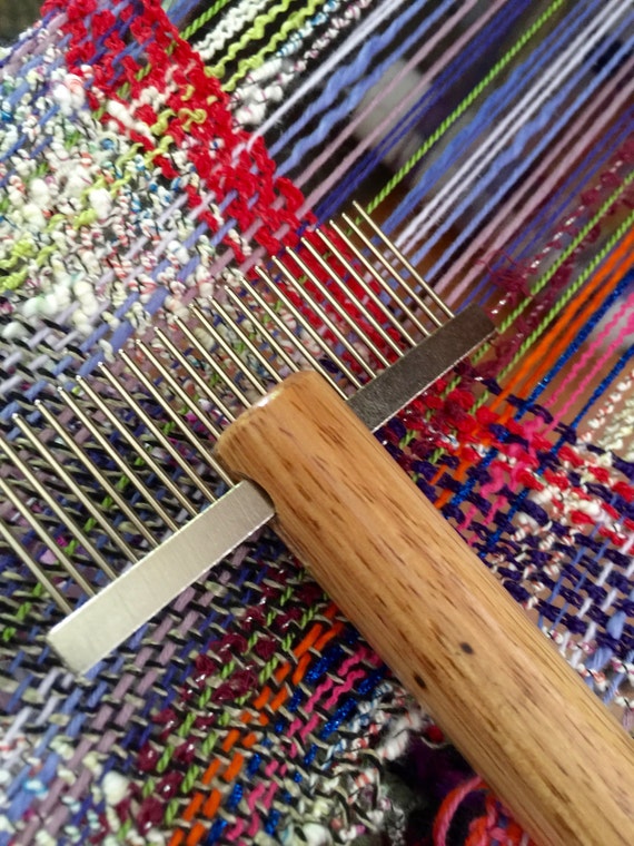 weaving comb / tapestry beater with break resistant teeth