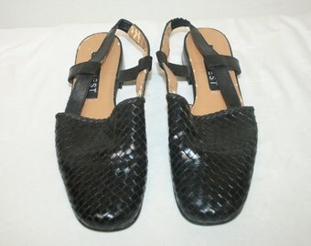 woven flat sandals uk