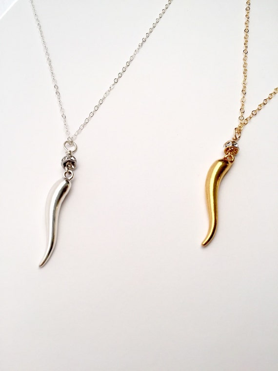 Italian horn and hand necklace gold Clearance
