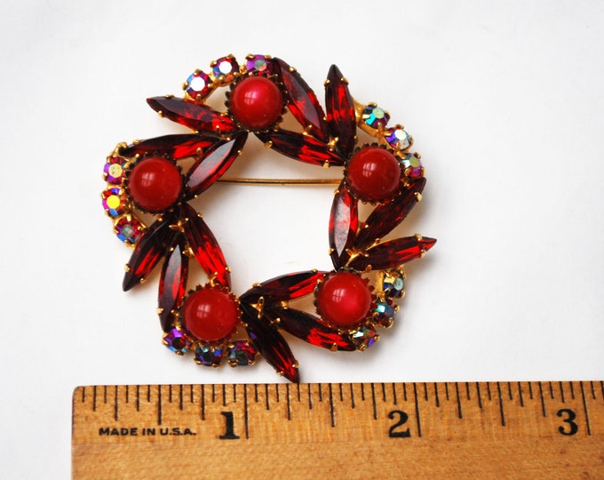 Vintage Ruby Red Rhinestone Brooch - Christmas Wreath Pin - Cabachon berries - Ab Rhinestones