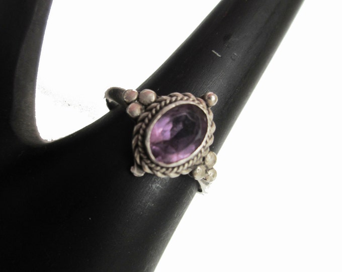 Sterling Amethyst Ring - Purple Gemstone Beveled twisted silver Setting - size 7