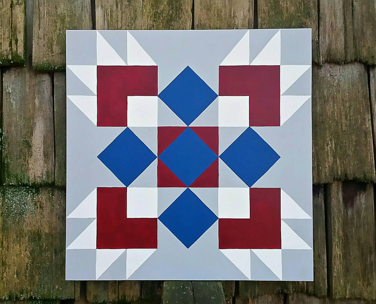 bear-paw-2-x-2-barn-quilt-square-hand-by-stellassweetheart