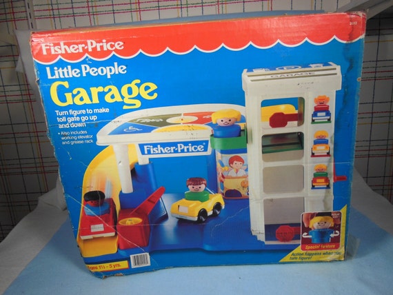 vintage little people garage
