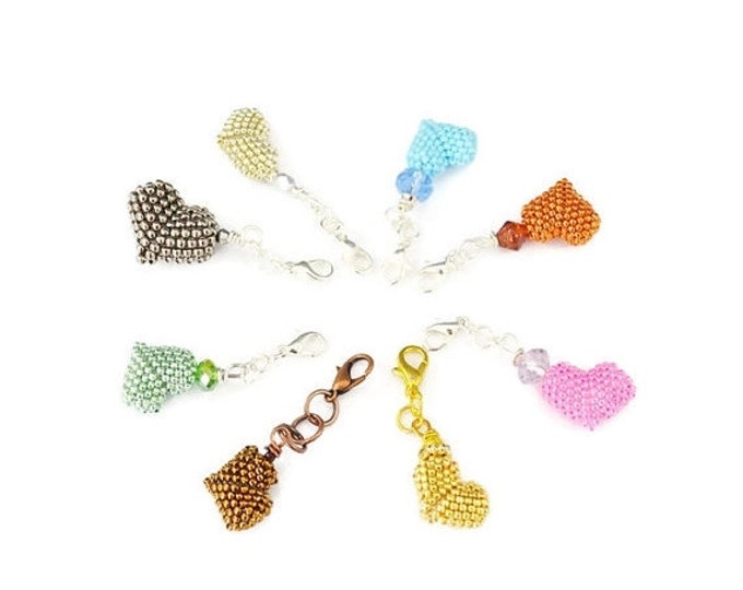 Gold metal heart keyring Keychain heart Gift for him her Small hearts Anniversary gift Beaded seed beads heart Decoration phone bag