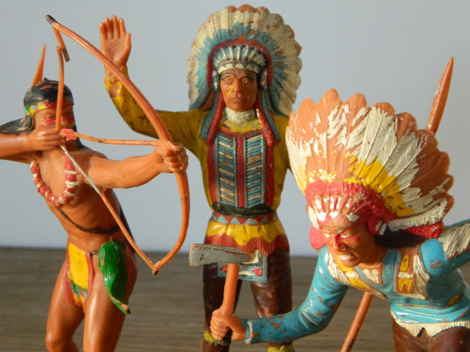 Louis Marx Co. Native American Toy Action Figures. vintage.
