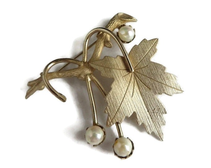 Sarah Coventry Leaf Brooch, Vintage Gold Tone Faux Pearl Pin