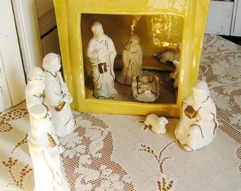 SALE 50% Off -- Vintage 11 Pc Ceramic Pottery Atlantic Mold Manger with Nativity Set Creche