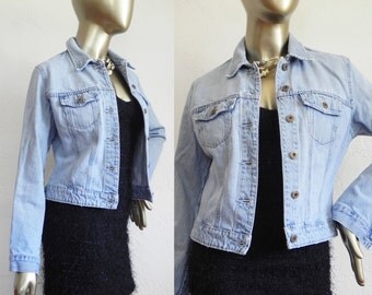 light wash denim jacket \ gap denim \ fitted jean jacket
