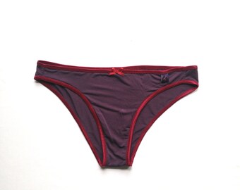 Handmade cheeky panties/underwear for women with certified organic bamboo/cotton, for sensitive skin.