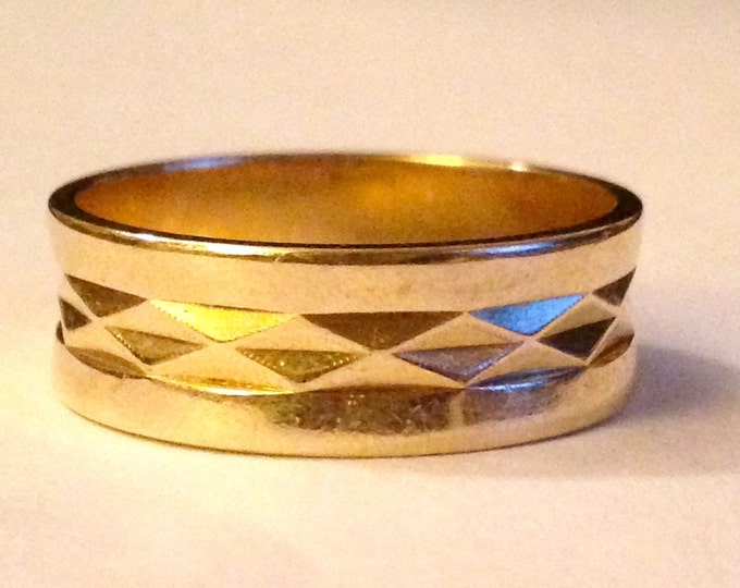 Storewide 25% Off SALE Vintage 14k Gold Keepsake Designer Signed Wide Banded Ring Featuring Elegant Textured Pattern Focal Design