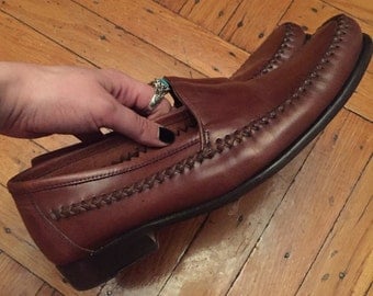 SALE! 30% off!! Vintage leather loafers!