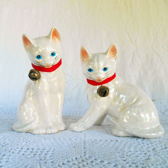 2 White Porcelain Cats 2 Vintage Cat FigurinesShabby