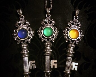 Large Key Mood Necklace // Key Necklace // Key Pendant // Lock and Key Necklace // Mood Jewelry // Color Changing Mood Ring Necklace