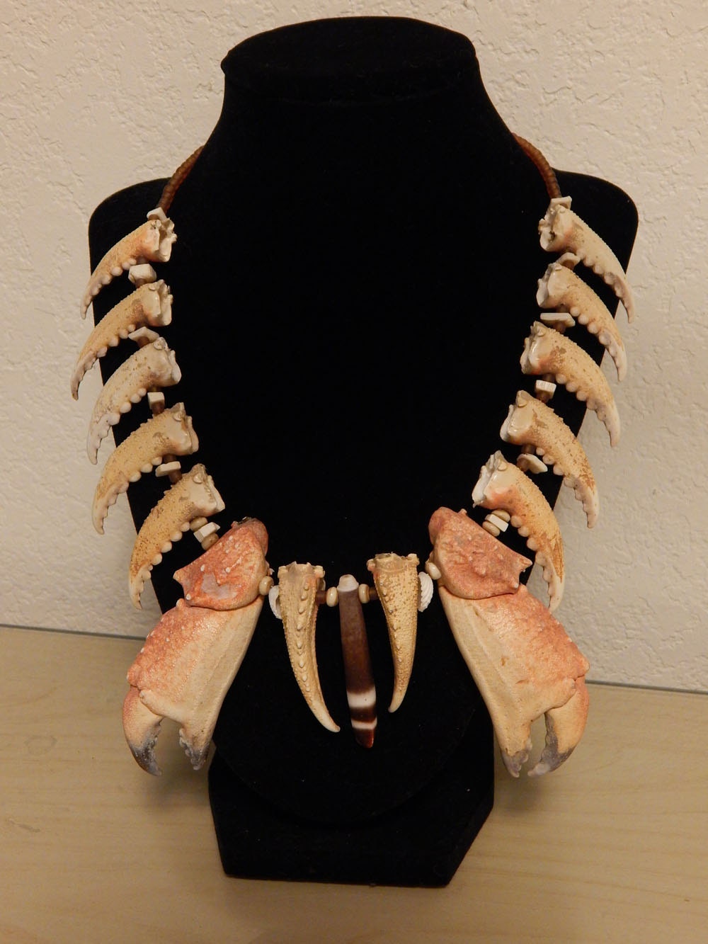 CRABBY MOOD crab claw necklace neckpiece 26 burners