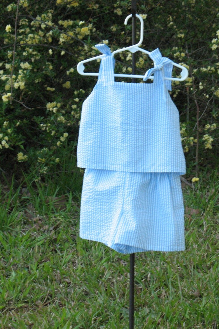 Blue and White Seersucker Halter Top and Shorts Size 3 by nannygs