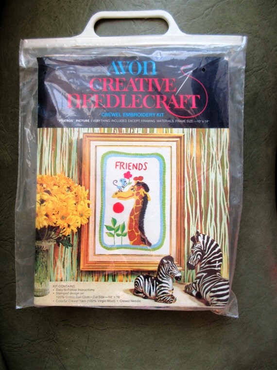 Vintage Crewel Embroidery Kit Needlecraft Kit Giraffe and