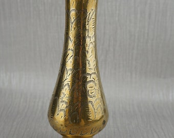 Vintage Solid Brass Ornate Vase Fluted Shaped Ornamental Flower Pattern