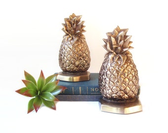 bookends pineapple bookends pineapple