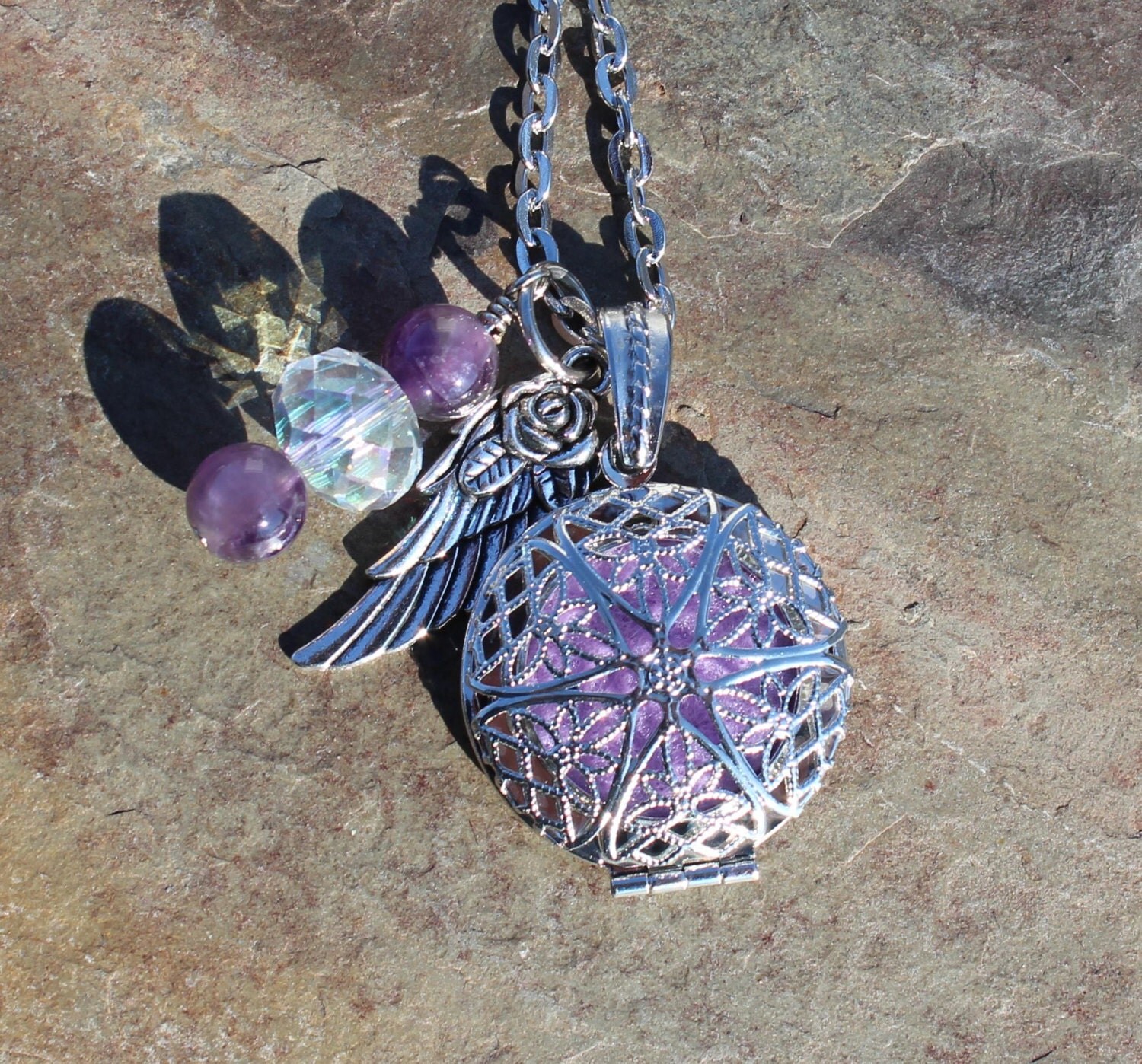 Wing Charm Aromatherapy Necklace with Amethyst Healing