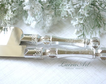 Winter wedding cake servers