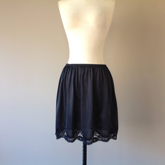 2X / Half Slip / Skirt / Black Nylon with Lace / Short Mini