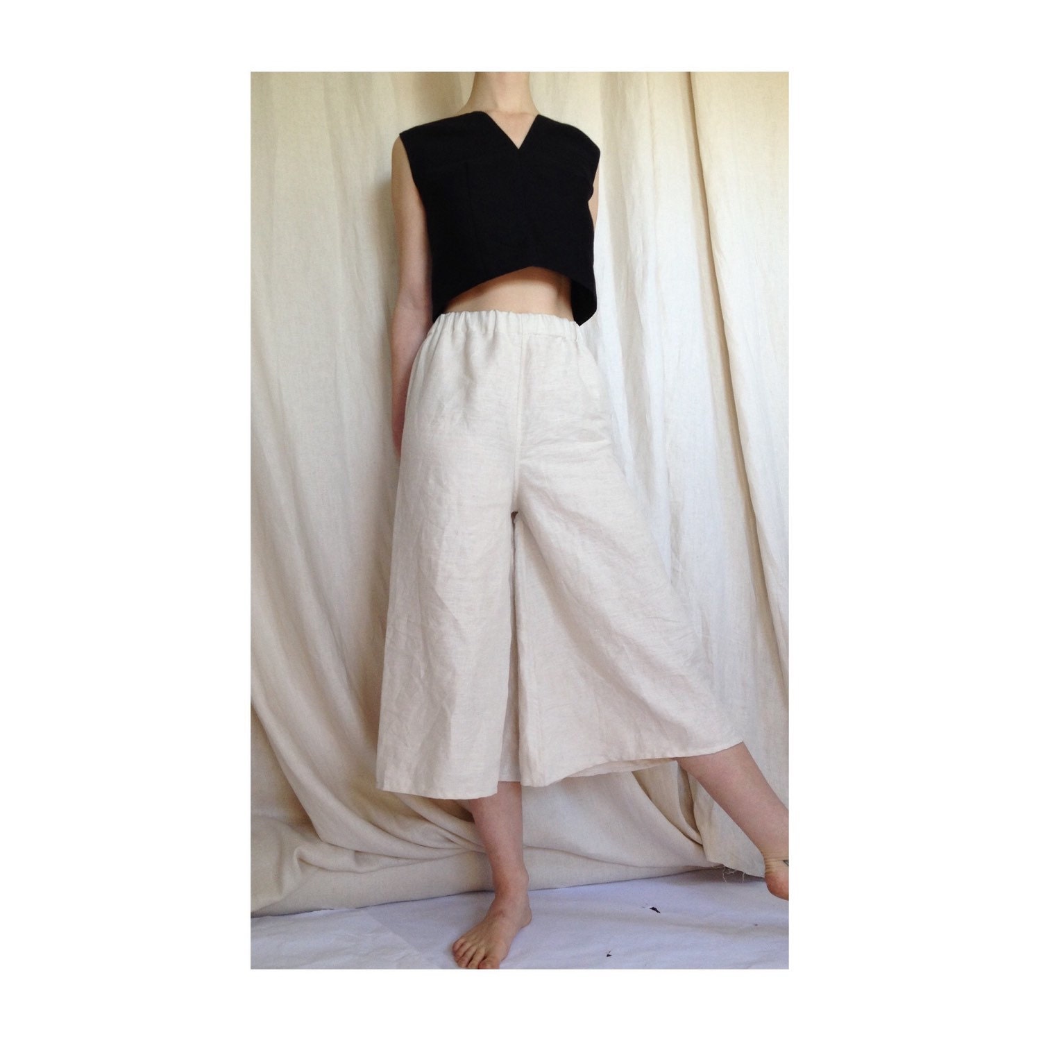 Linen super wide leg culottes. Cropped wide leg linen pants in
