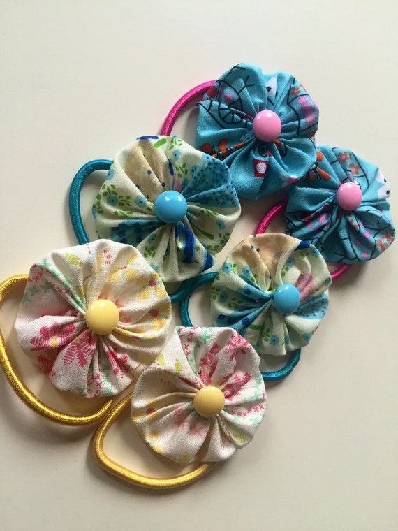 Set of 6 hair ties. Flower printed fabric hair ties. Toddler