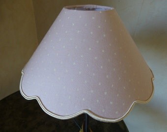 abat jour, rose poudré, alphabet, crème, soutache, fille.... Lampshade, powdery pink, alphabet, cream, girl