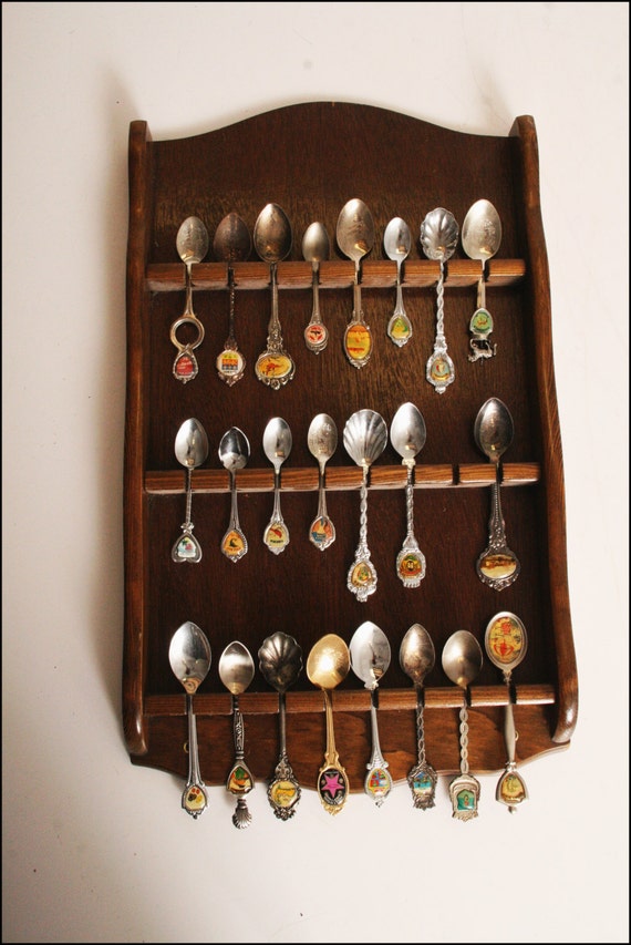 23 Vtg Souvenir Spoon Wood Display Lot By Saveamericanhistory