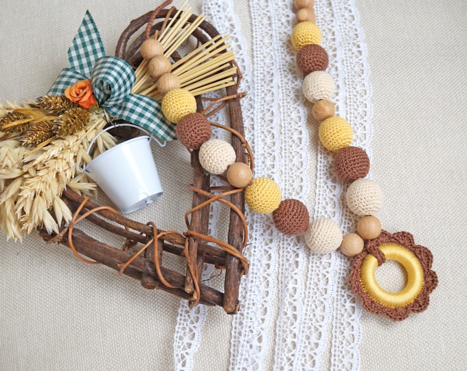 SALE - Teething necklace/ Nursing necklace/ Breastfeeding necklace / Babywearing necklace "Chocolate and Honey"