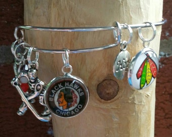 Chicago blackhawks charm bracelet (You'r choice of two images )
