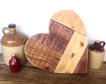 Pallet Wood Heart - Mothers Day Gift - Wooden Heart Wedding Guestbook - Rustic Heart Wall Decor - Gift For Grandmother - Barn Wedding Decor