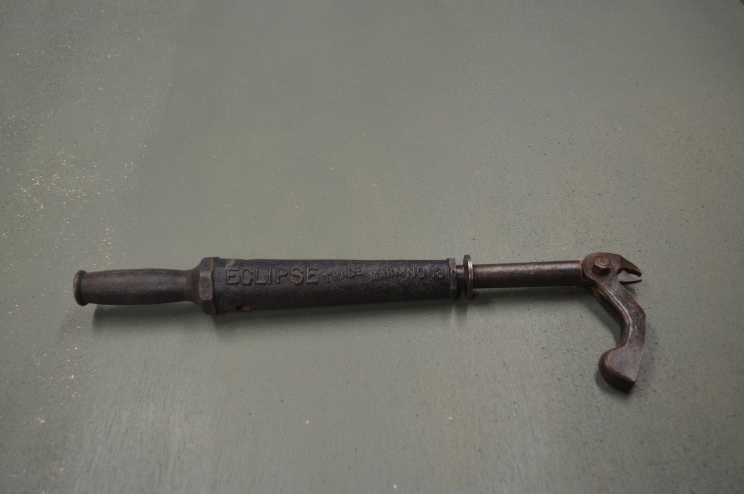 antique nail puller tools