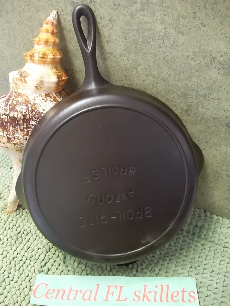 Axford Broiler BroilRight Cast Iron Skillet Circa 1930s