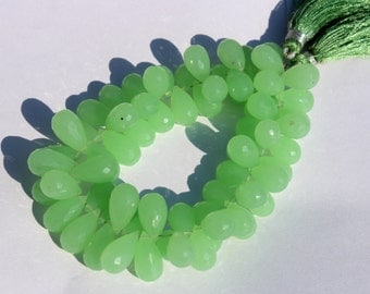 1/4 Strand 17 Pcs 12x8-14x9 mm Seafoam Green Chalcedony Faceted Teardrop Briolette, Gemstone Briolette, Semiprecious Beads BR32