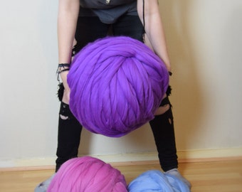 Massive SALE of Giant yarn/Chunky knit yarn 100 % merino wool yarn extreme knitting arm knitting